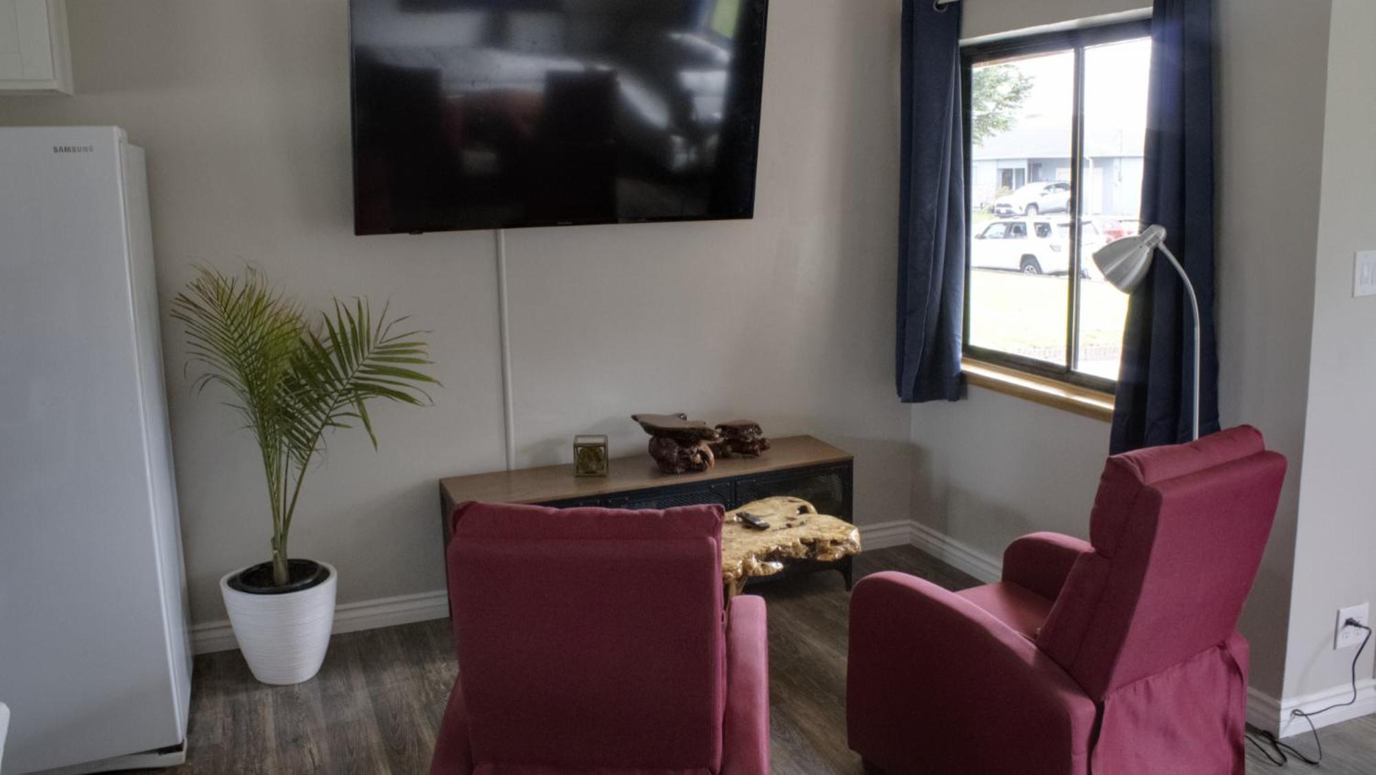 Private Home - Playground, Jumping Mat, Bbq, Darts, Firepit, Gazebo, 4 Smart Tvs, White Cotton Bedding, - The Redwood Cul-De Sac Beach Retreat Crescent City Εξωτερικό φωτογραφία