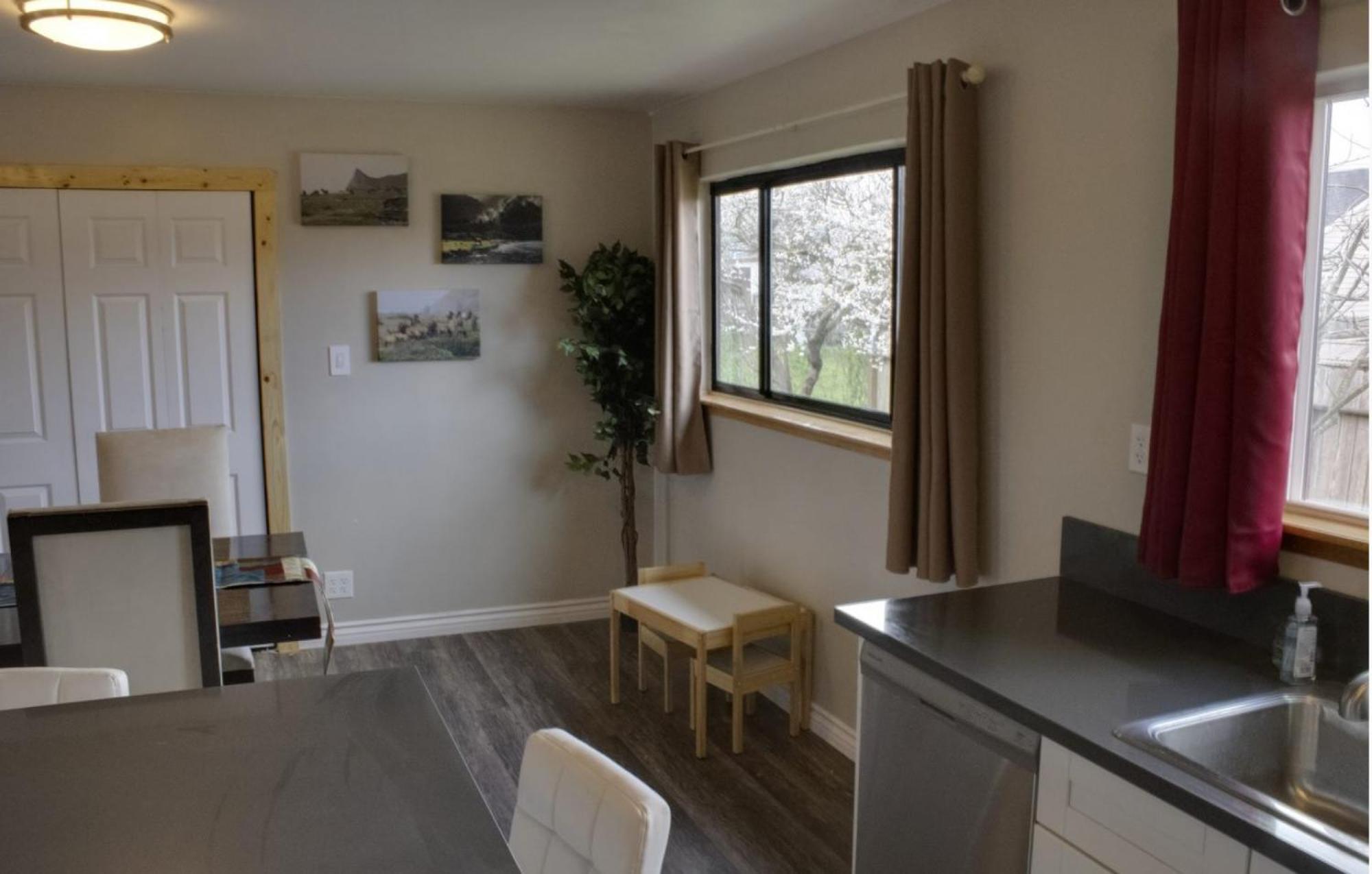 Private Home - Playground, Jumping Mat, Bbq, Darts, Firepit, Gazebo, 4 Smart Tvs, White Cotton Bedding, - The Redwood Cul-De Sac Beach Retreat Crescent City Εξωτερικό φωτογραφία